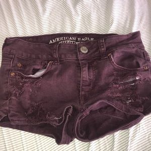 american eagle maroon shorts